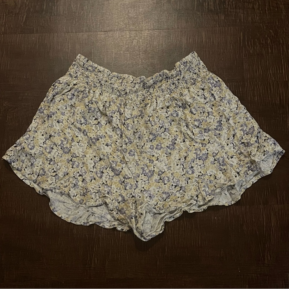 ⭐️ Wild Fable Elastic Waist Floral Linen Short Shorts ⭐️